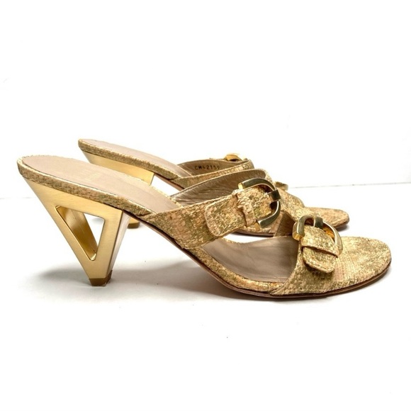 Vintage STUART WEITZMAN Raffia and Gold Metal Heeled Sandals - Picture 15 of 16